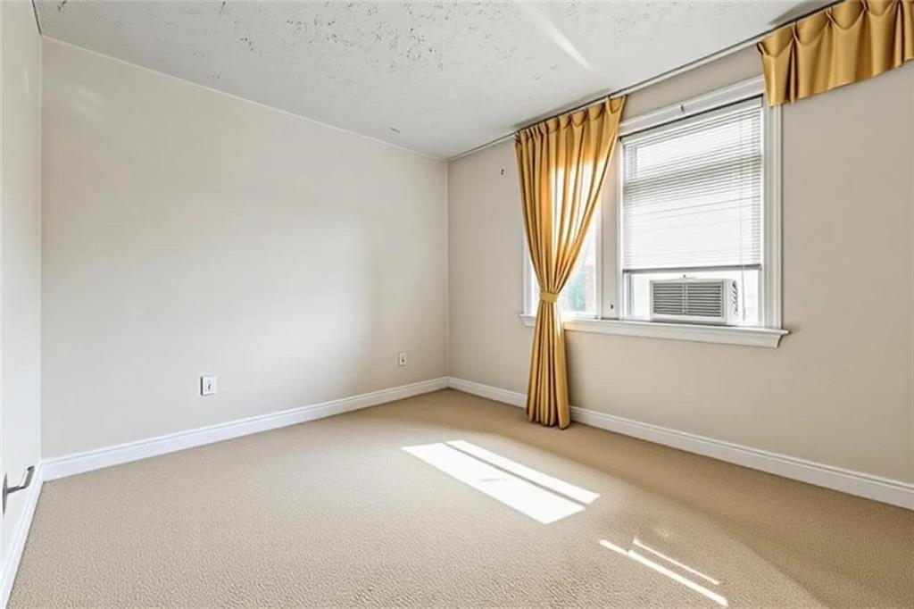 621 East 43rd Street Image 5