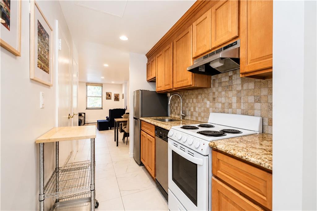 191 73rd Street 203, Brooklyn, New York, 11209 image 19