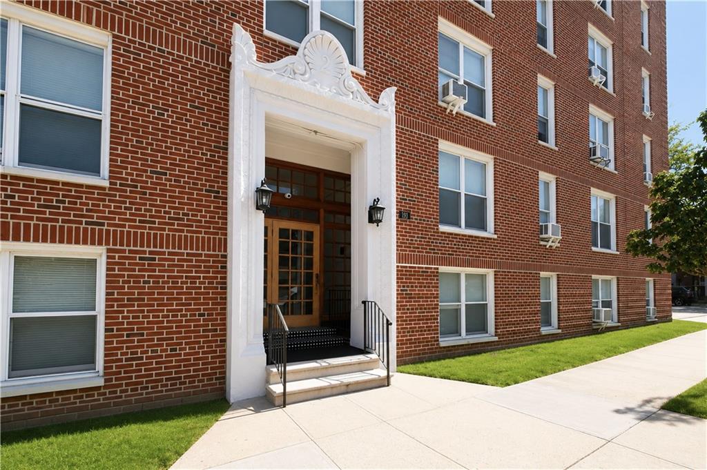 191 73rd Street 203 Image 2
