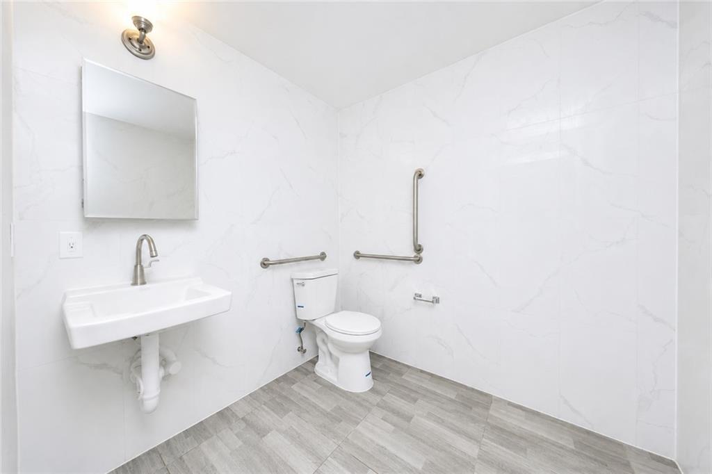 921 60th Street 6A, Brooklyn, New York, 11219 image 9