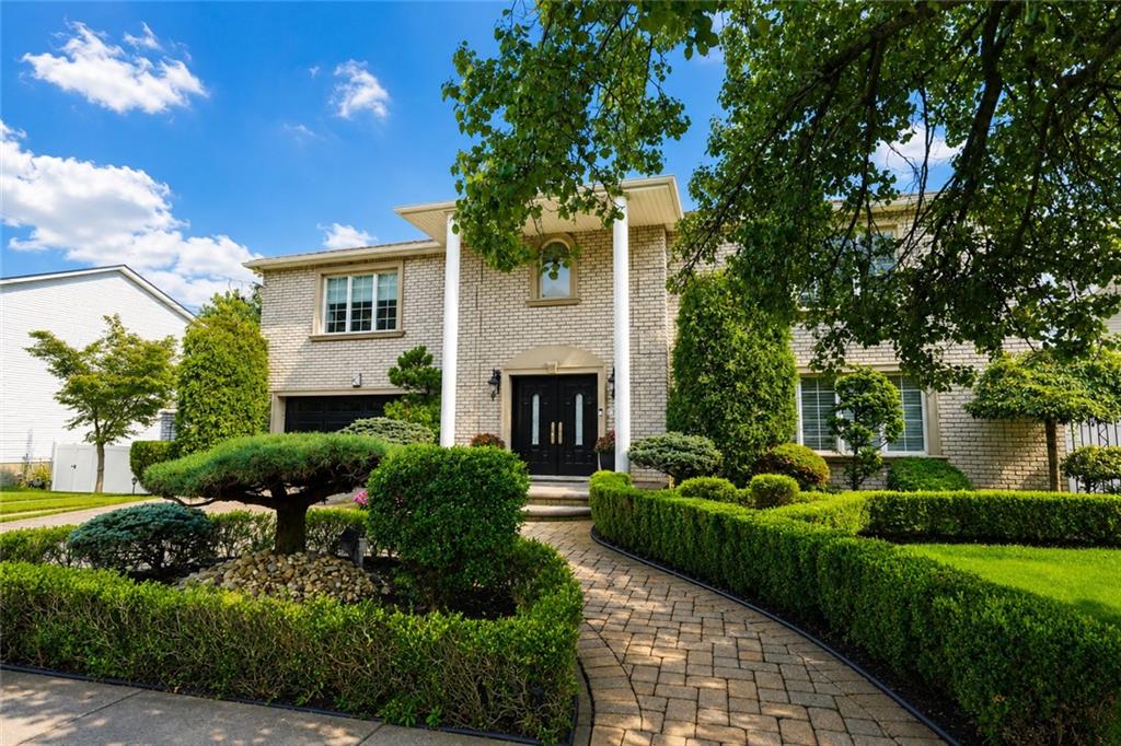 548 Lamont Avenue Image 1