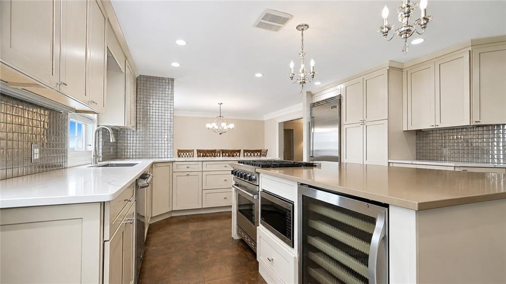 548 Lamont Avenue, Staten  Island, New York, 10312 image 20