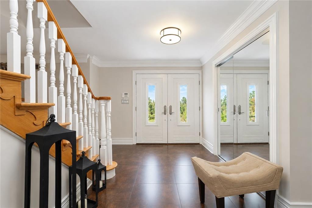 548 Lamont Avenue Image 3