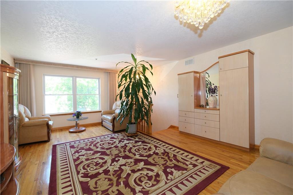 832 Patterson Avenue Image 2