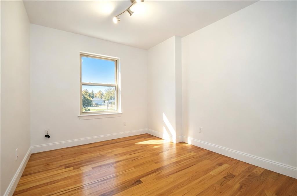 492 Bedford Avenue, Staten  Island, New York, 10306 image 9