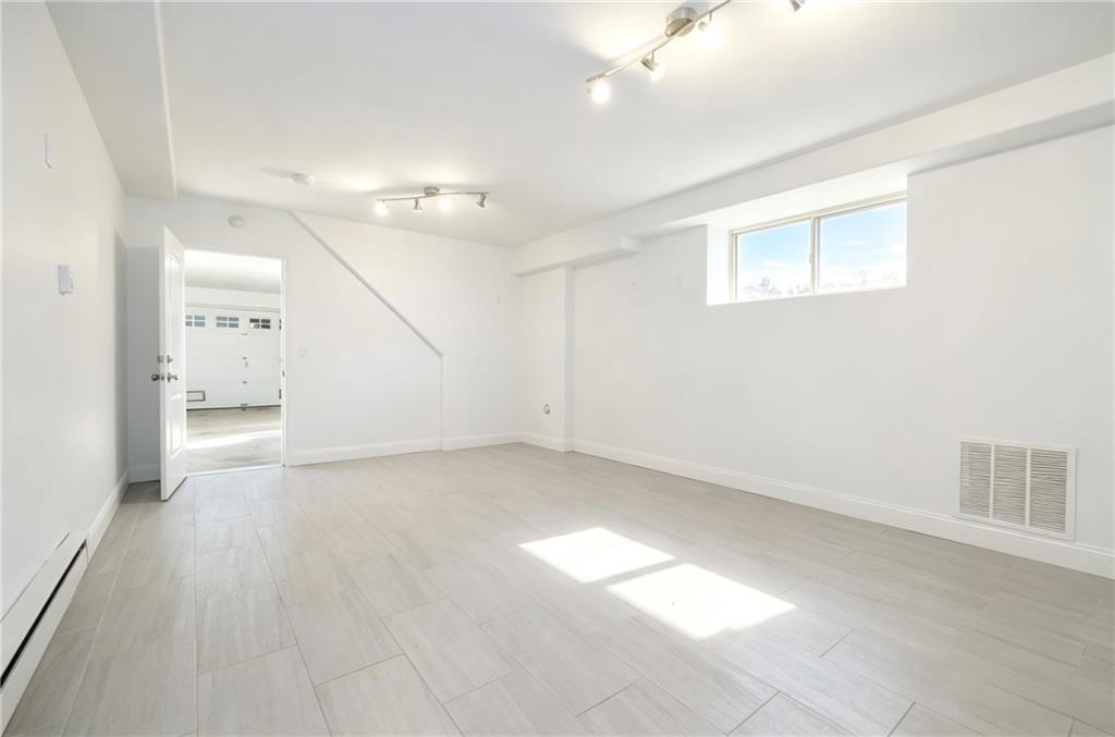 492 Bedford Avenue, Staten  Island, New York, 10306 image 7