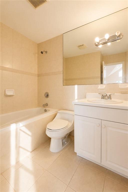 114-63 Dalian Court, Queens, New York, 11356 image 27