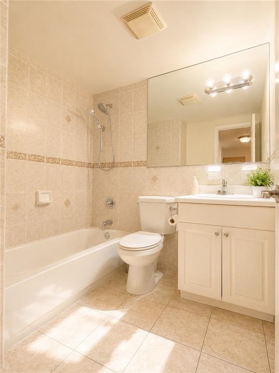 114-63 Dalian Court, Queens, New York, 11356 image 30