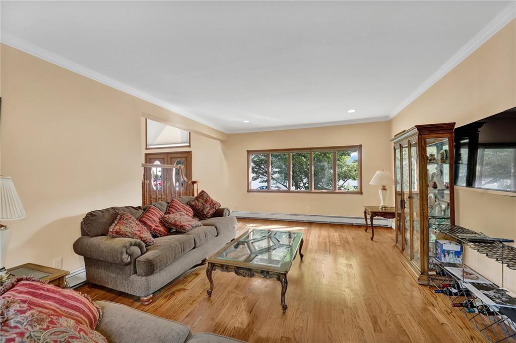 2306 East 70th Street Image 5