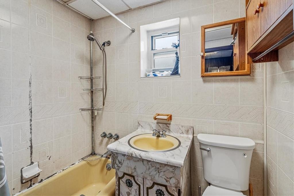2031 East 54th Street, Brooklyn, New York, 11234 image 25