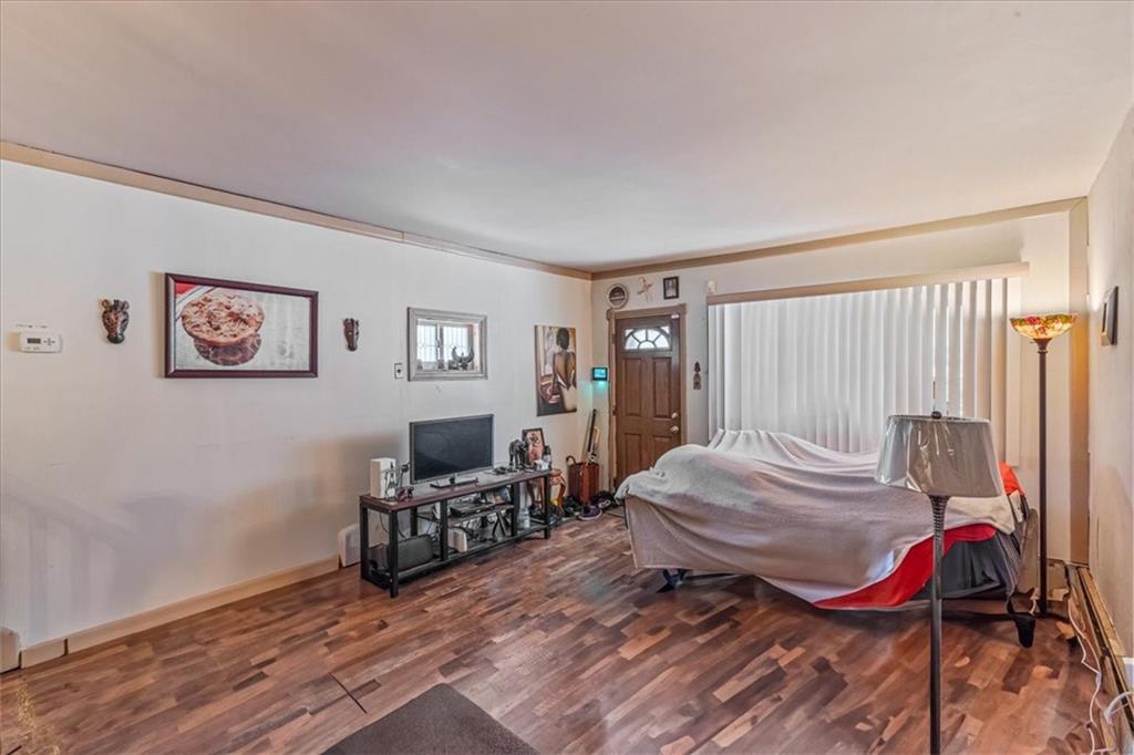 2031 East 54th Street Image 3