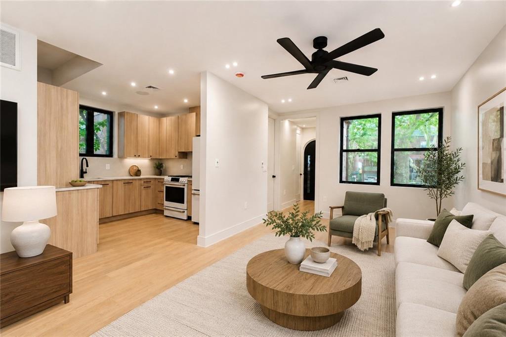 4433 Bedford Avenue Image 2