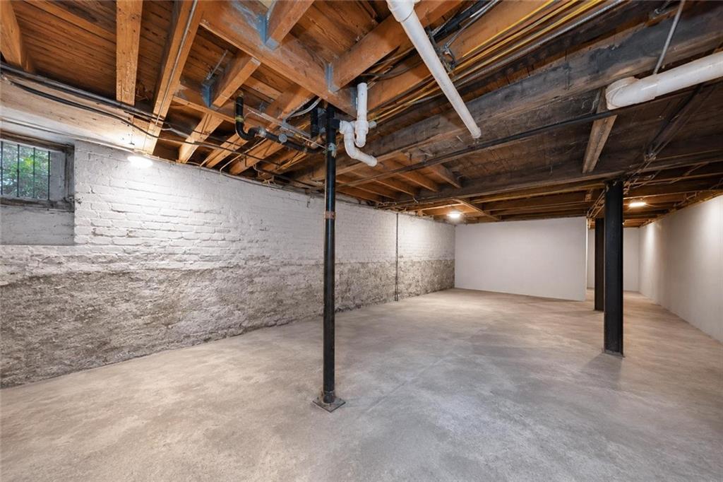 489 East 3rd Street, Brooklyn, New York, 11218 image 16