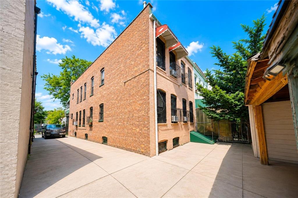 489 East 3rd Street, Brooklyn, New York, 11218 image 22