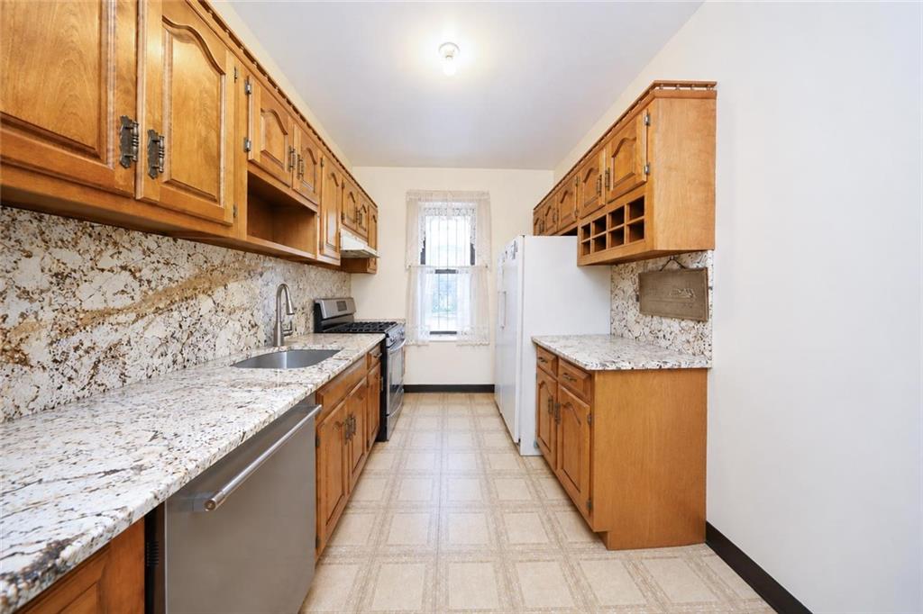 489 East 3rd Street, Brooklyn, New York, 11218 image 9