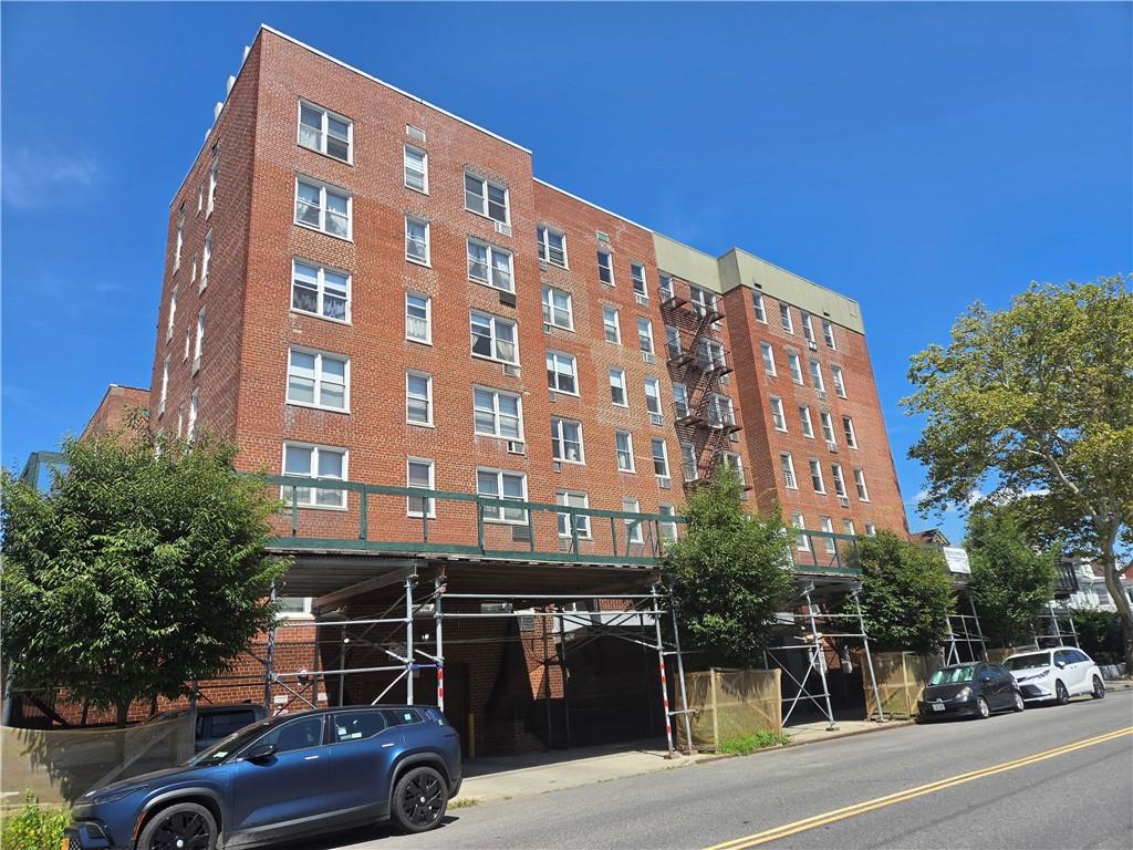 735 Avenue W L1 Image 3