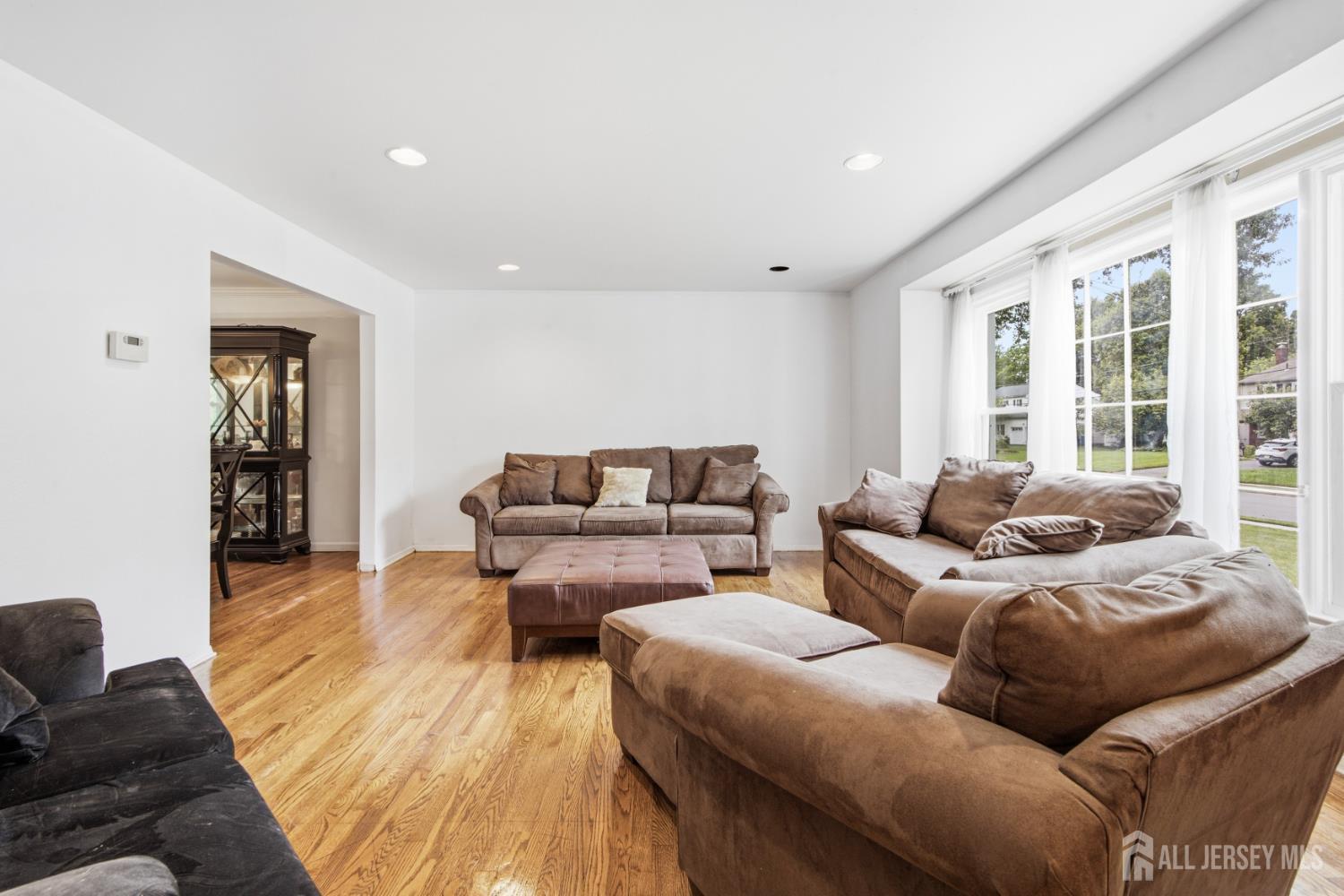 1636 Arthur Avenue Image 5