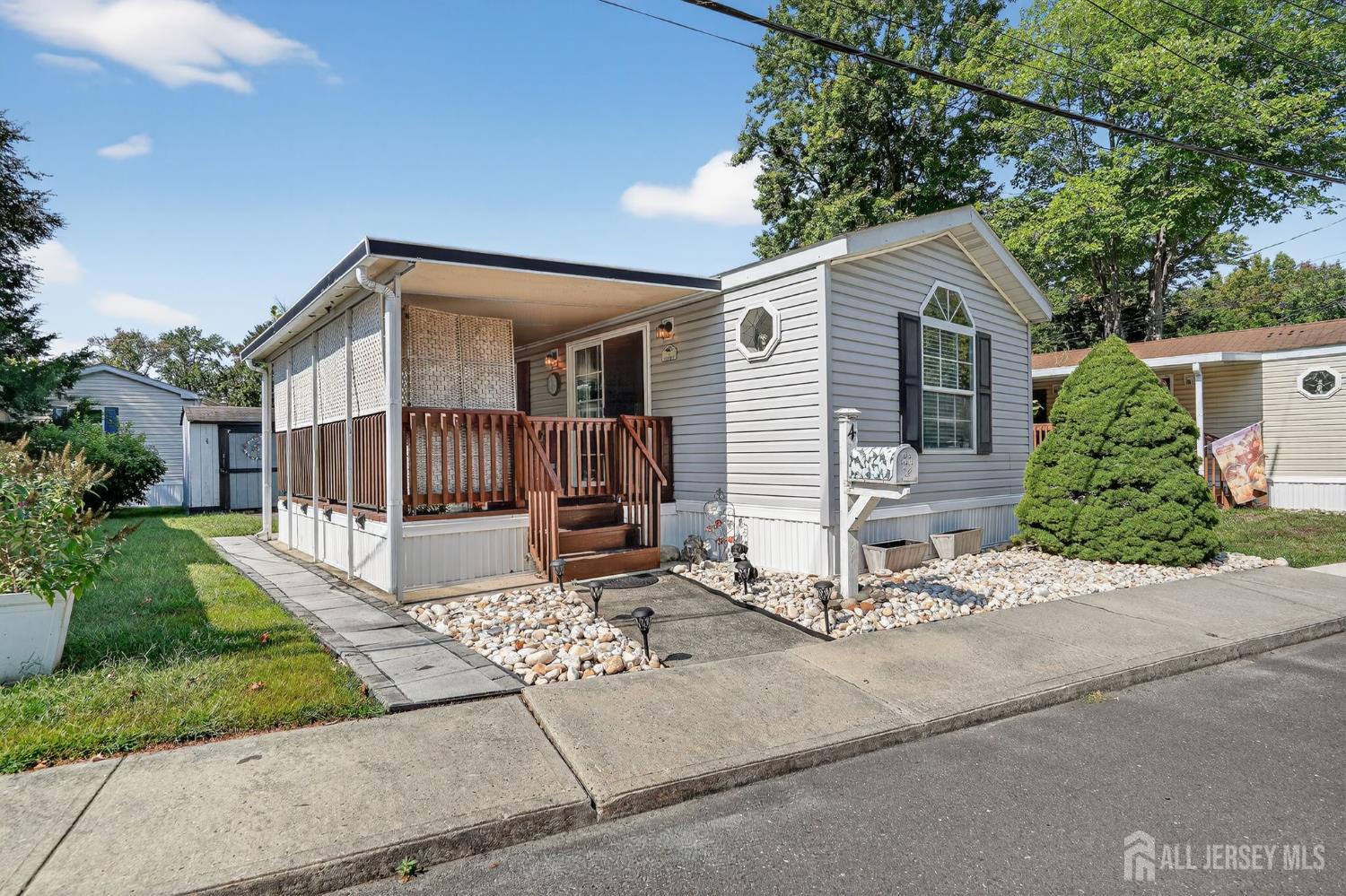 4 South Drive, East Windsor, NJ, 08520 image 27