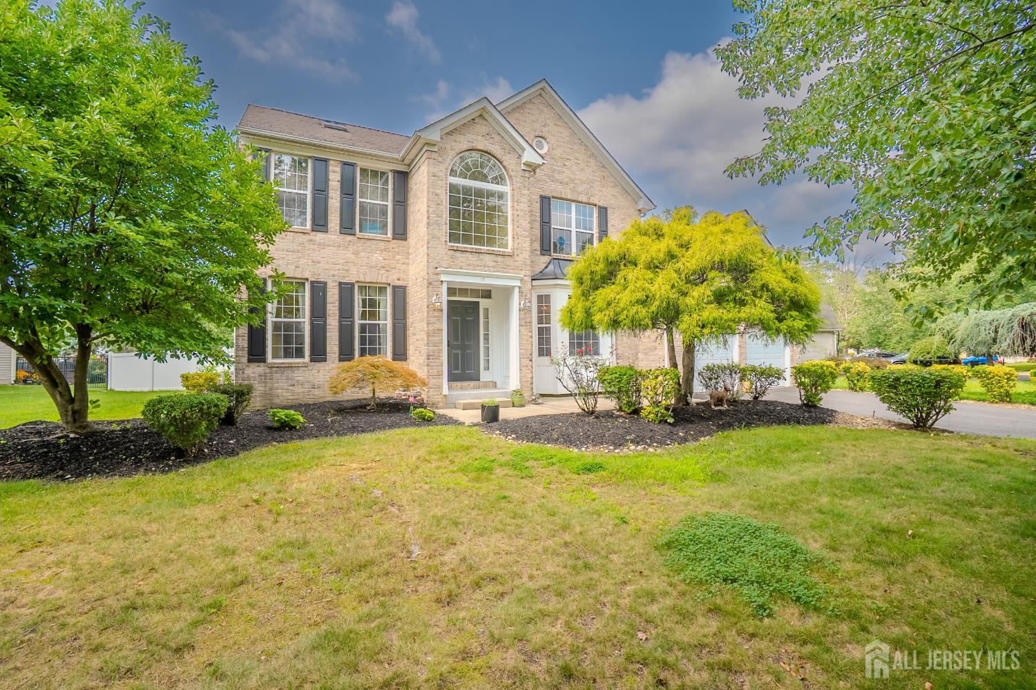 15 Inverness Lane Image 1