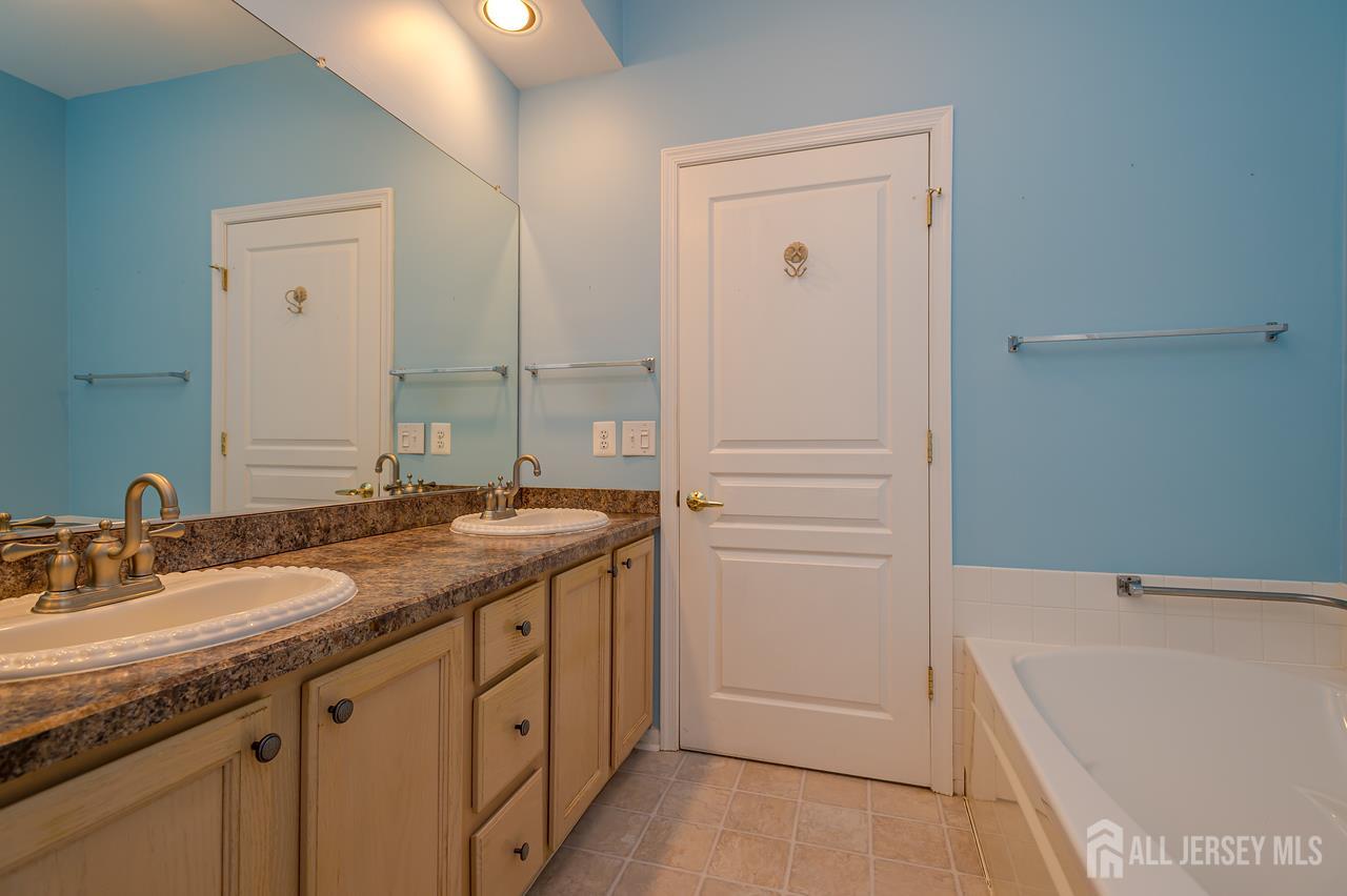 455 Bluebird Drive, Monroe, NJ, 08831 image 19