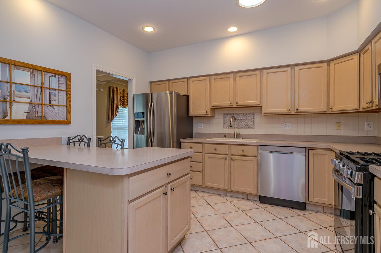 455 Bluebird Drive Image 2