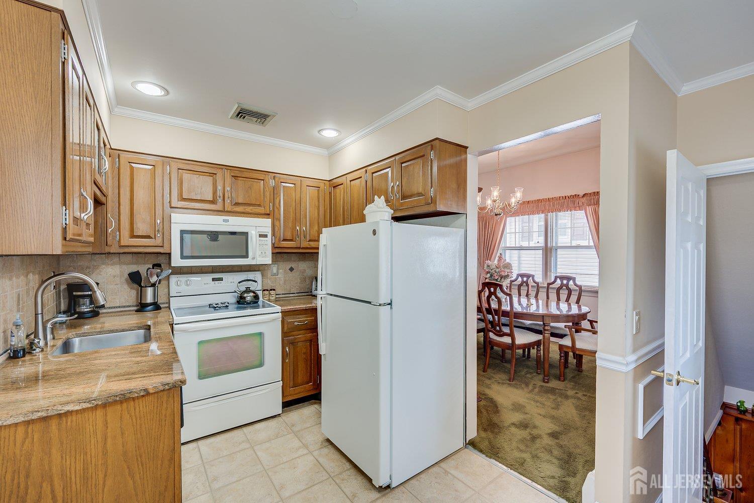 51 Federal Street, Menlo Park Terrace, NJ, 08840 image 10