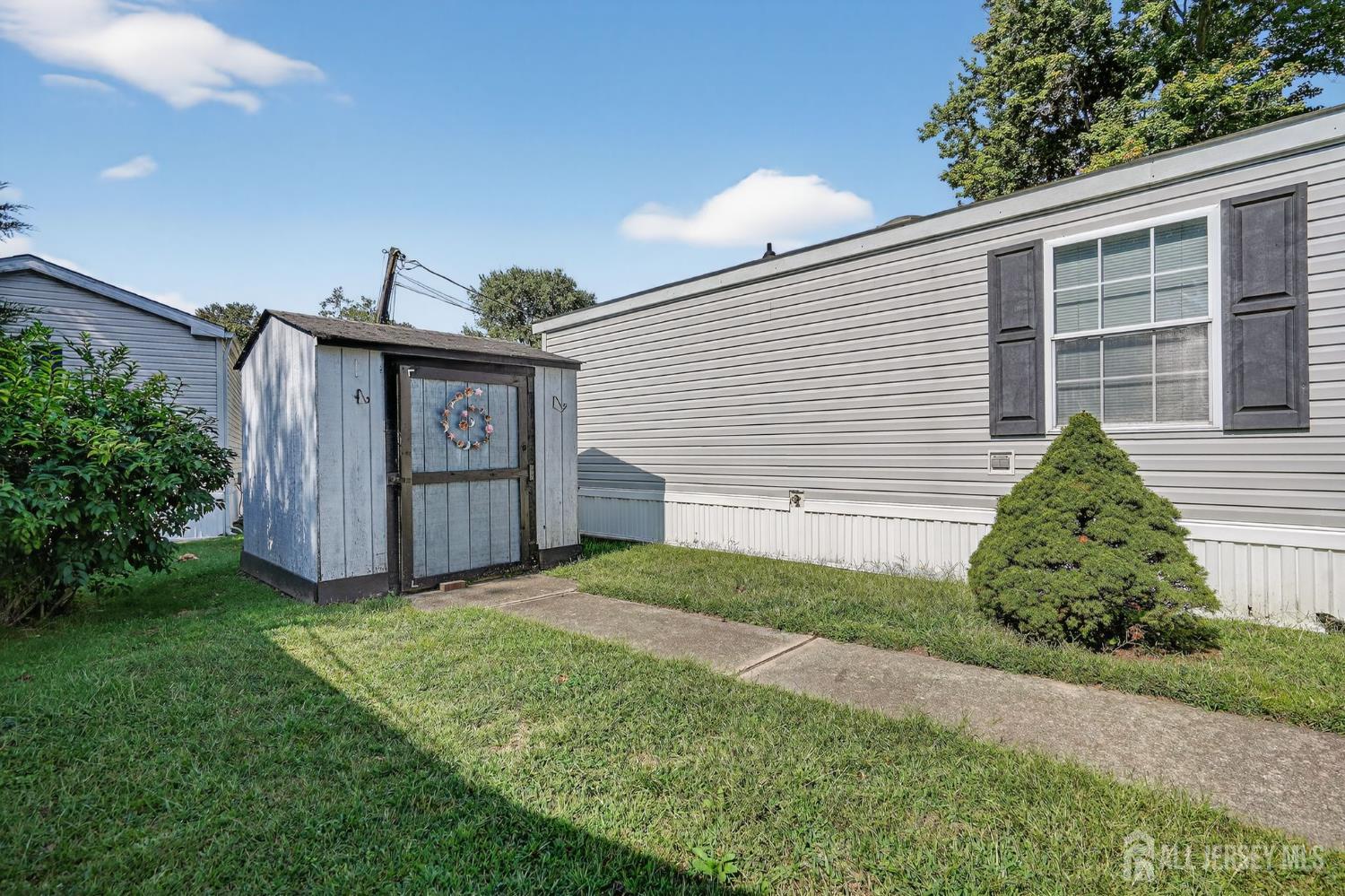 4 South Drive, East Windsor, NJ, 08520 image 28
