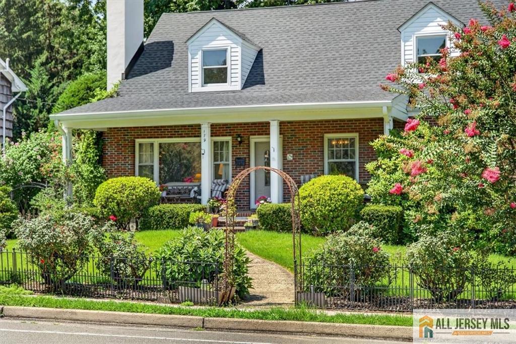 179 Lake Avenue Image 2