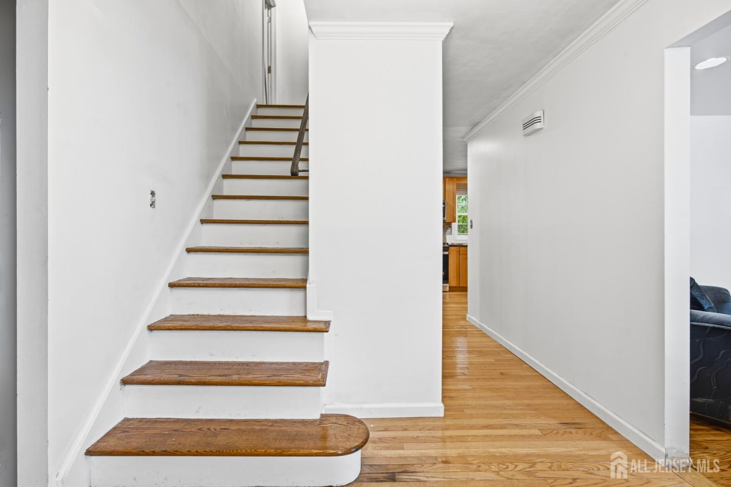 1636 Arthur Avenue Image 4