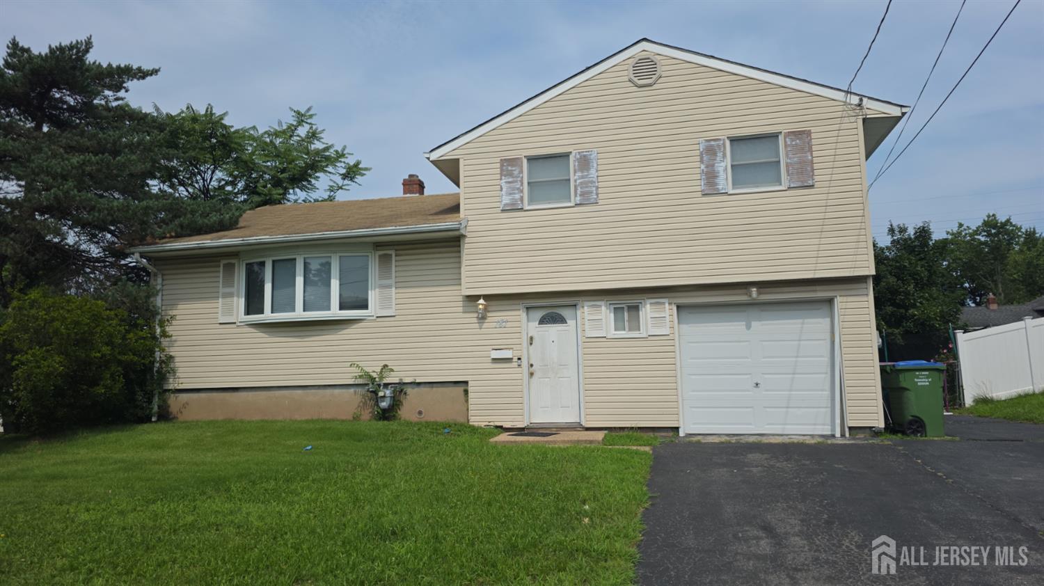 181 Central Avenue Image 1