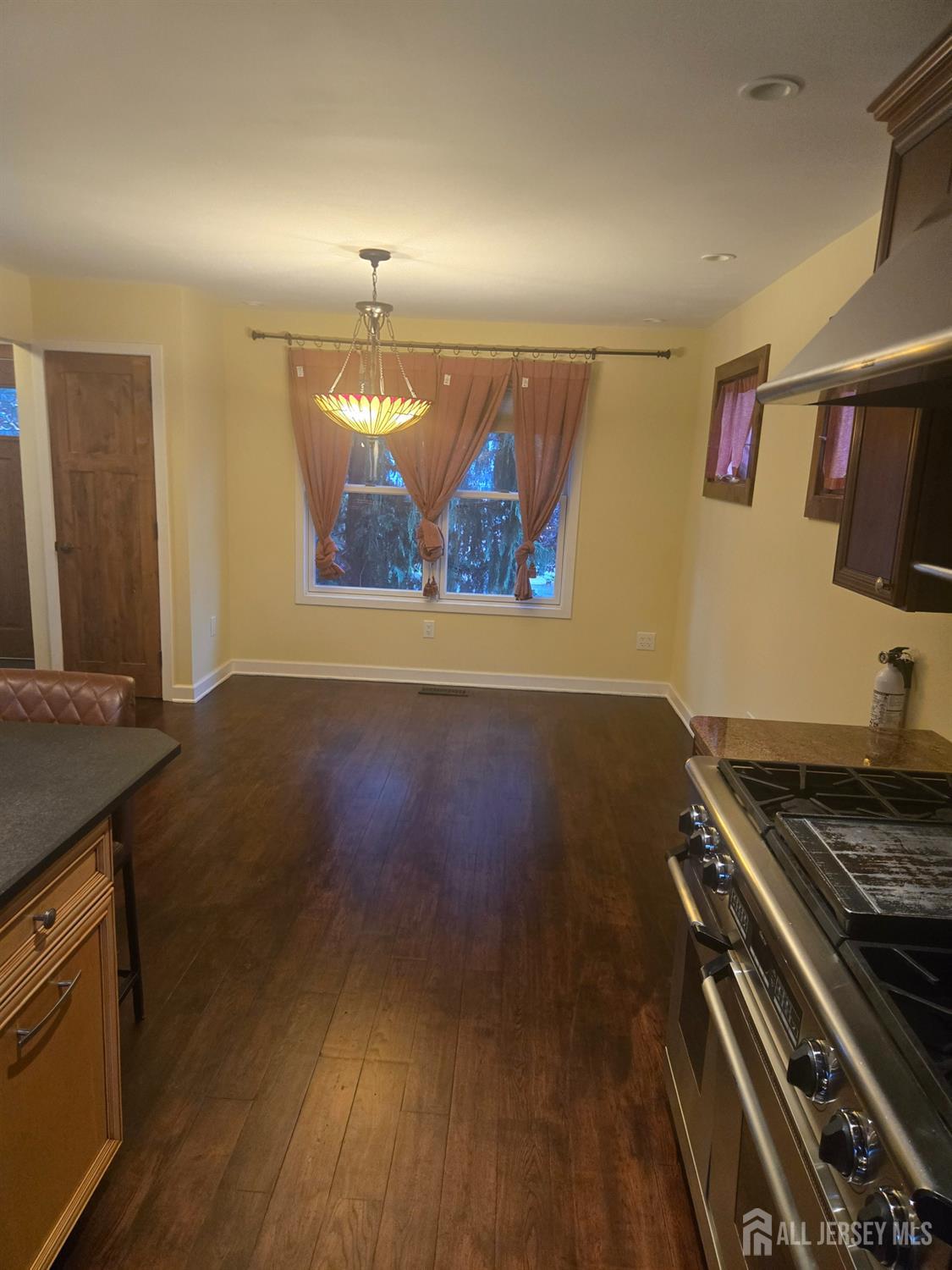14 larch Street Image 4