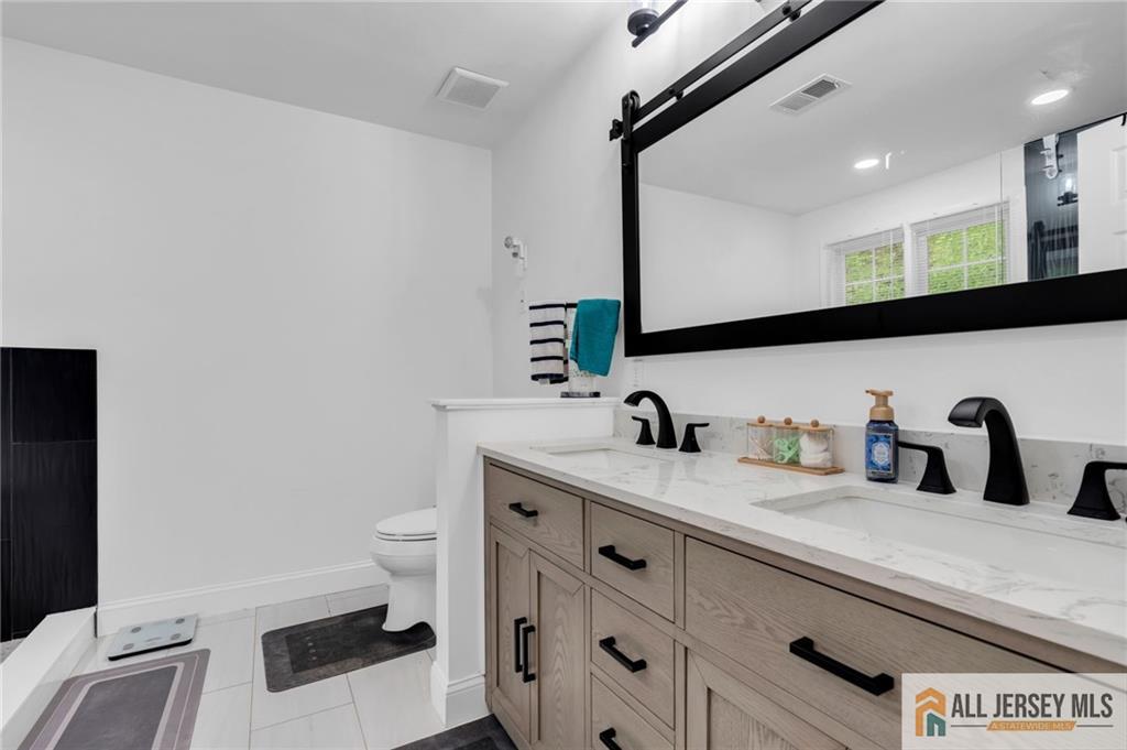 22 Amber Drive, Old Bridge, NJ, 08857 image 24