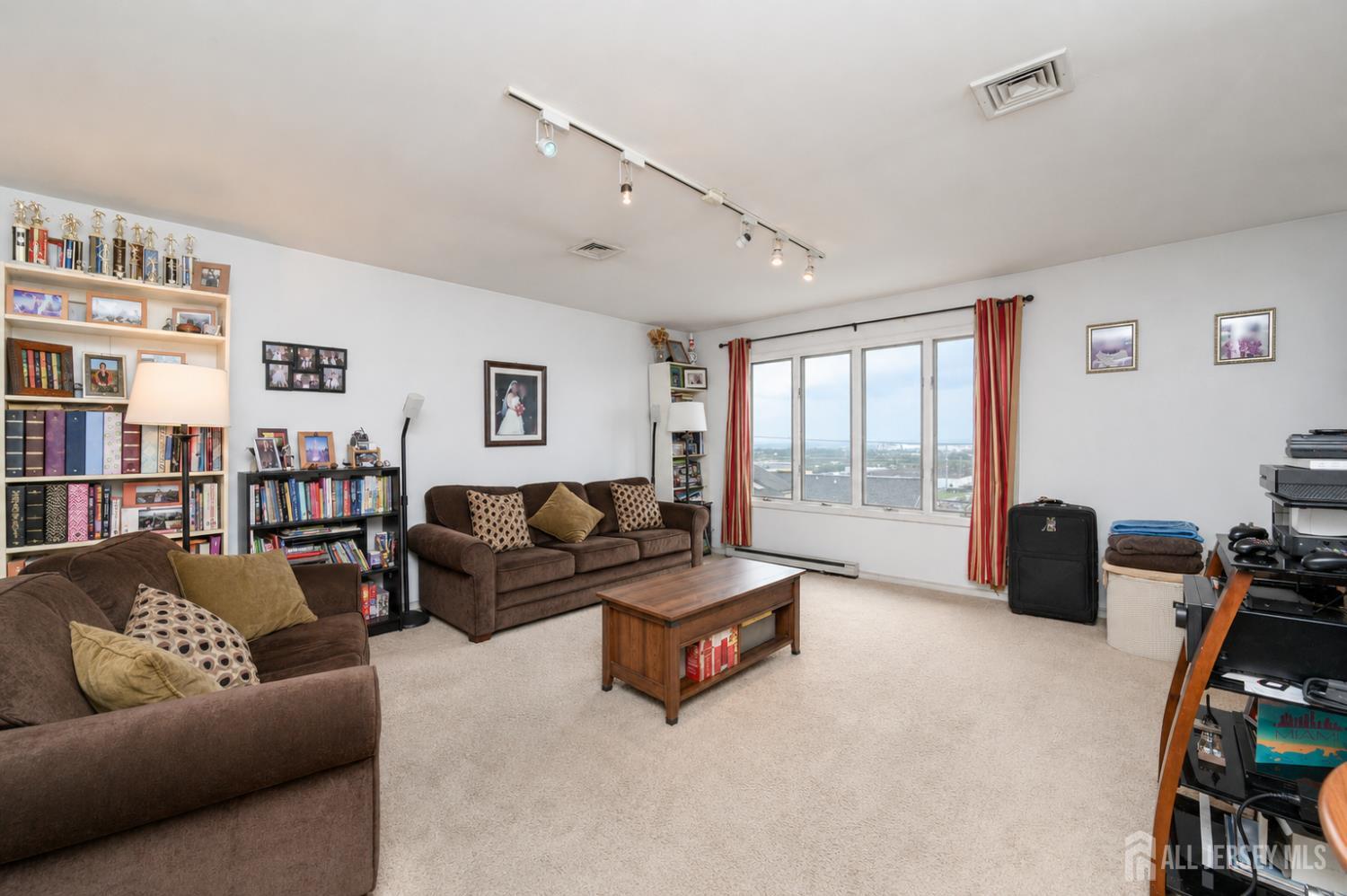 7010 Grand Avenue, North Bergen, NJ, 07047 image 25