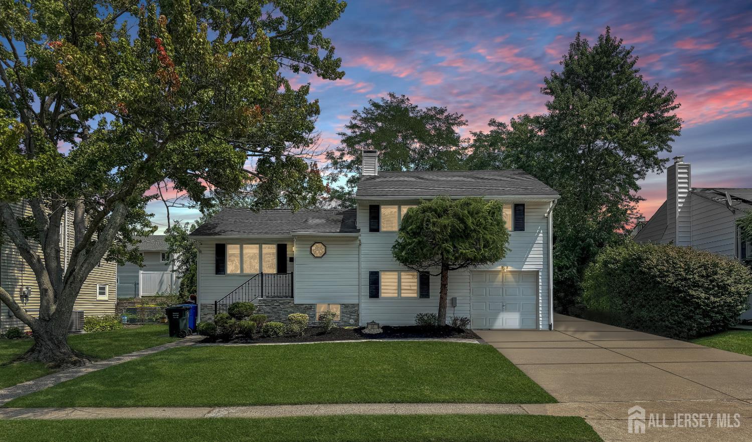 96 Tracy Drive Image 2