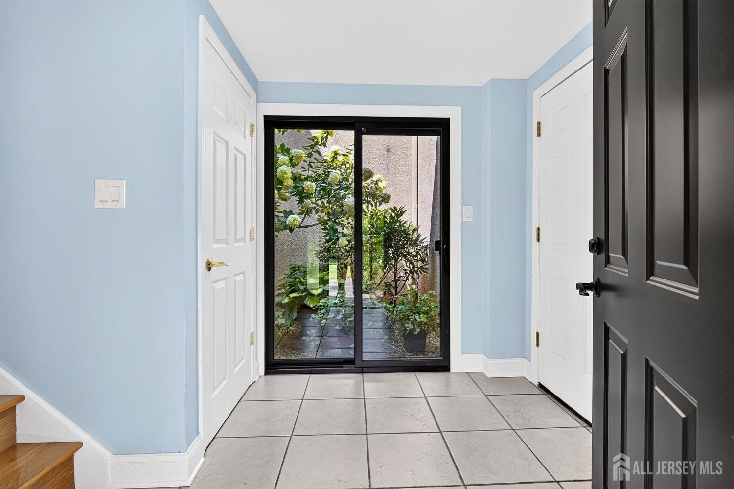 167 Sayre Drive Image 4