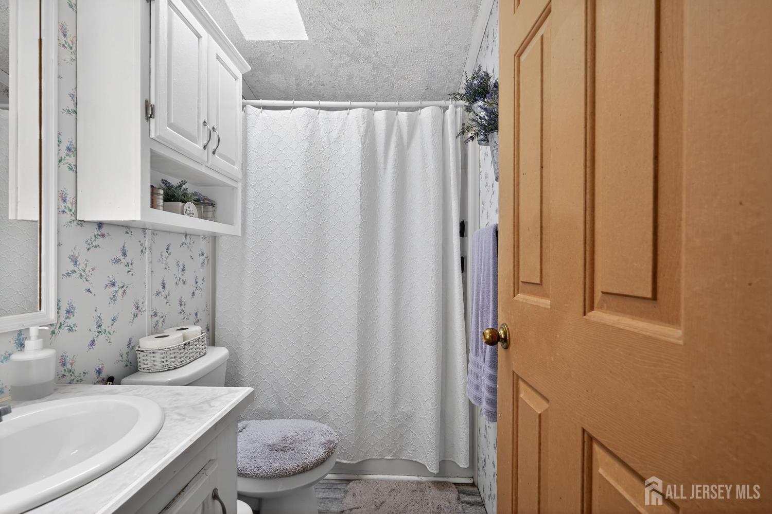 4 South Drive, East Windsor, NJ, 08520 image 18