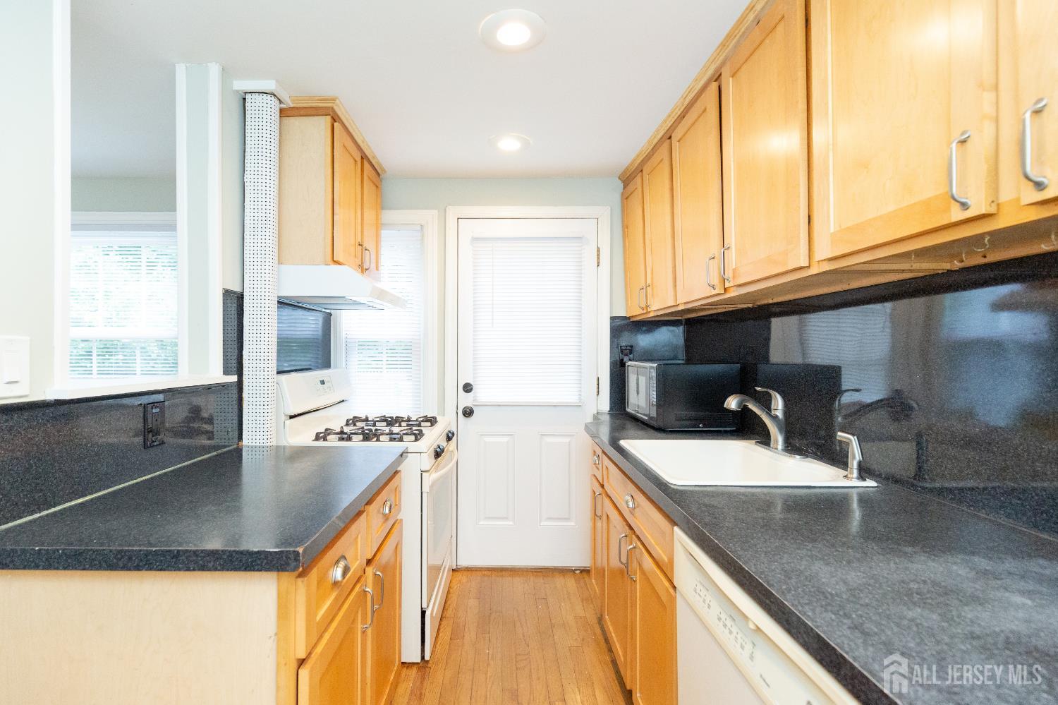 11 Mayfield Place, Metuchen, NJ, 08840 image 12