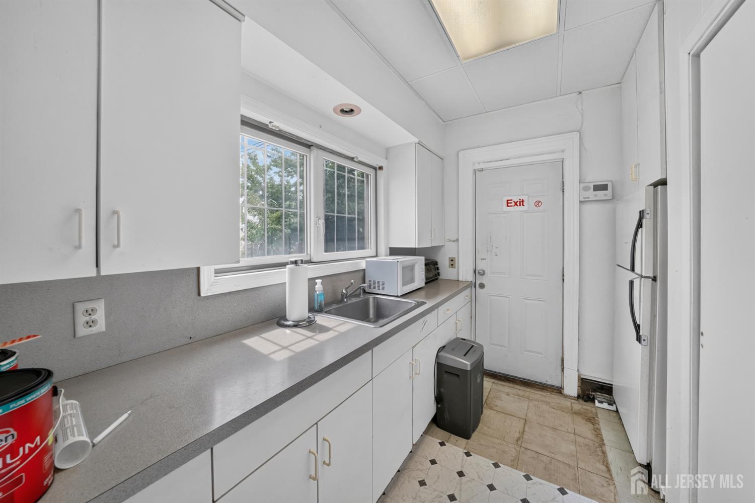 137 Livingston Avenue, New Brunswick, NJ, 08901 image 15