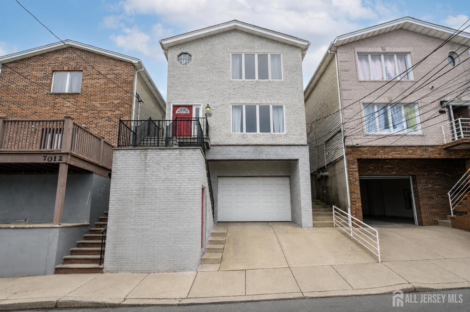 7010 Grand Avenue Image 1