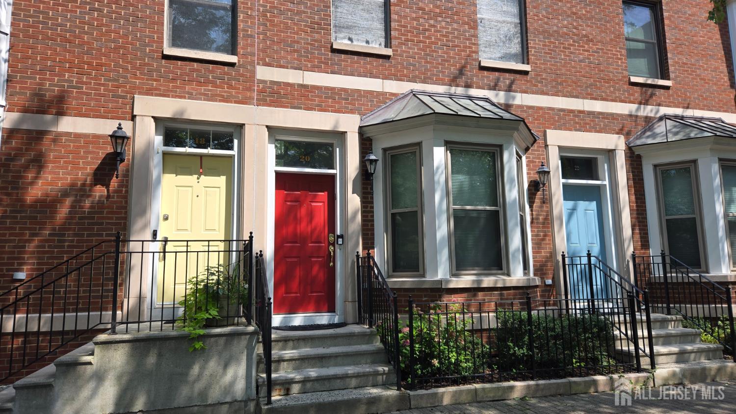 20 Hiram Square, New Brunswick, NJ, 08901
