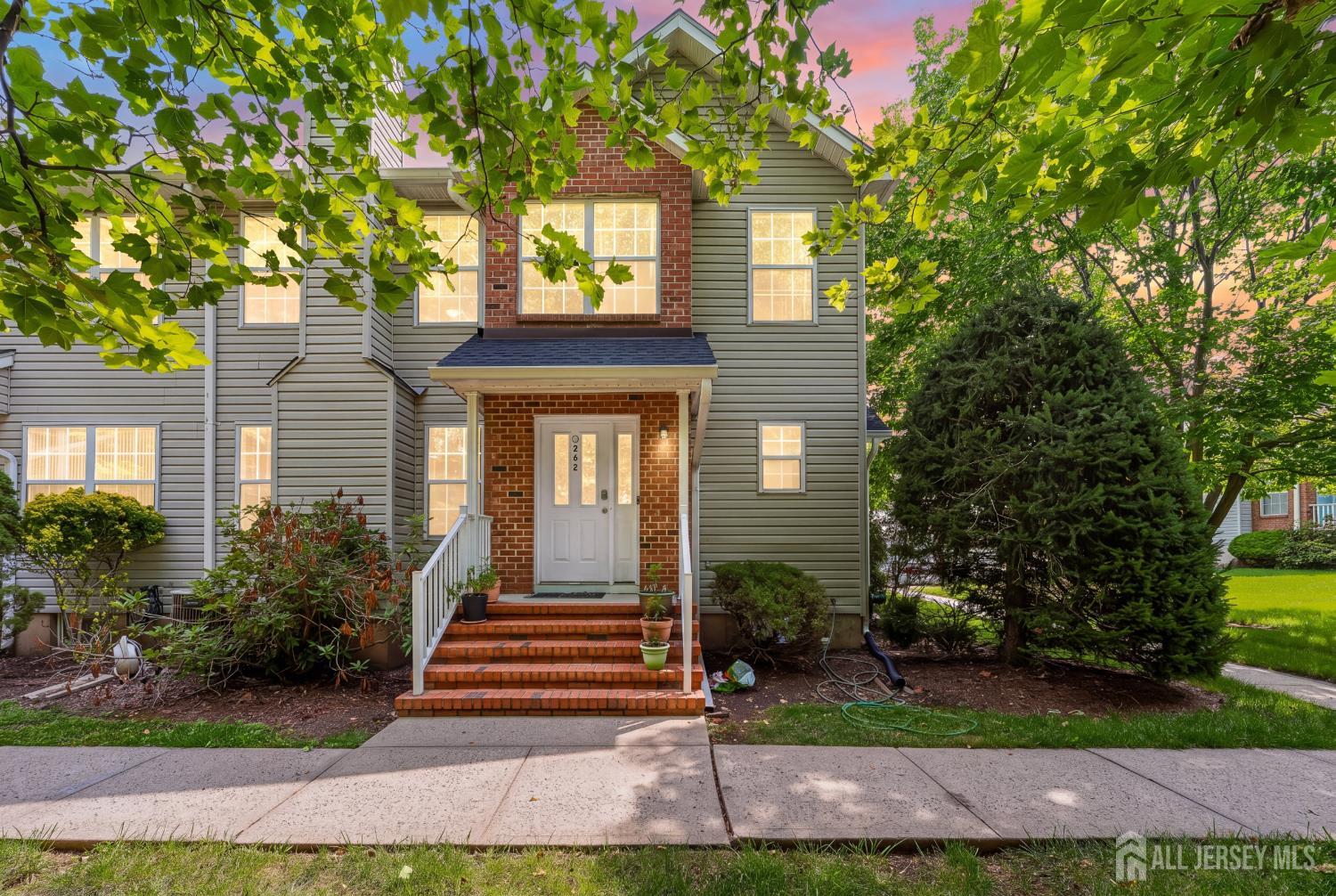 262 Retta Court Image 2