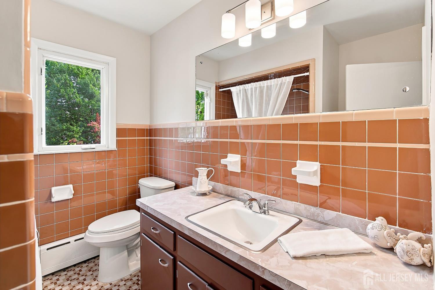 189 Kensington Avenue, Colonia, NJ, 07067 image 28