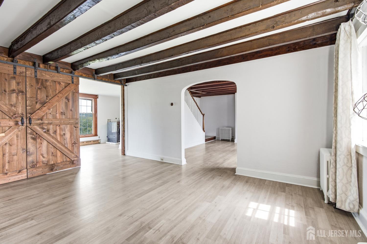 891 Amwell Road Image 4