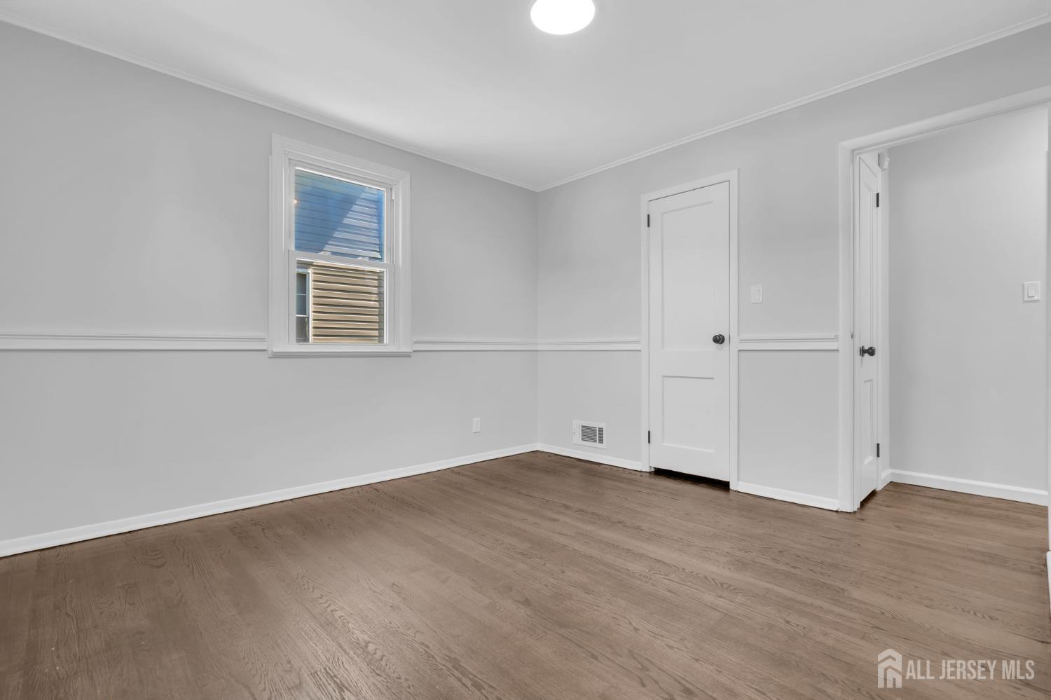 2708 Maple Avenue Image 5