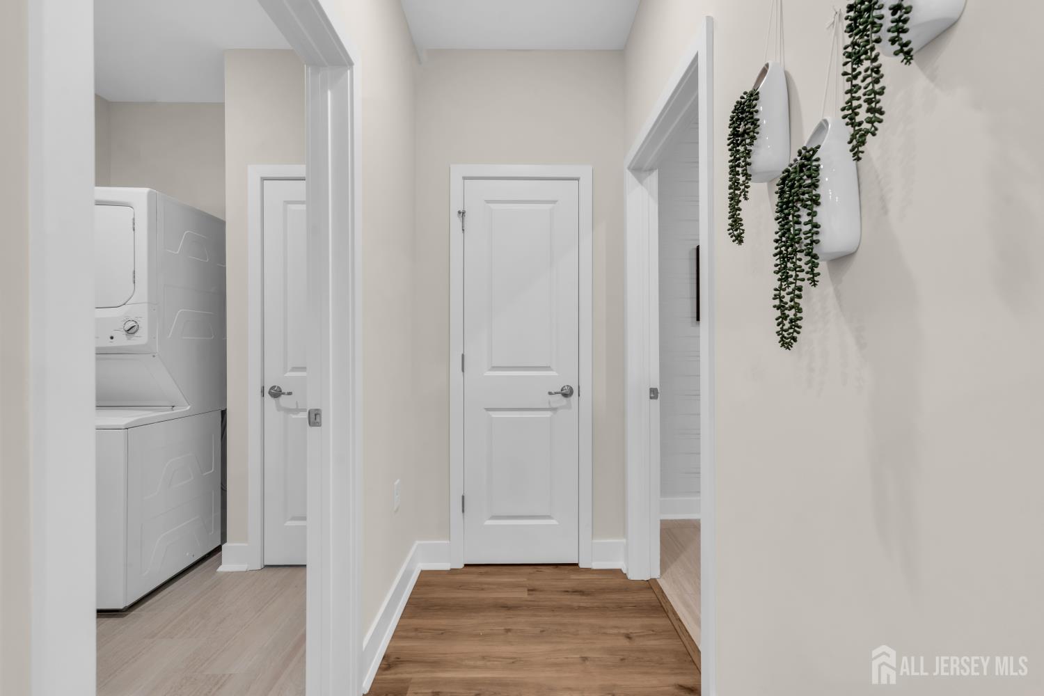 29307 Radford Court Image 5