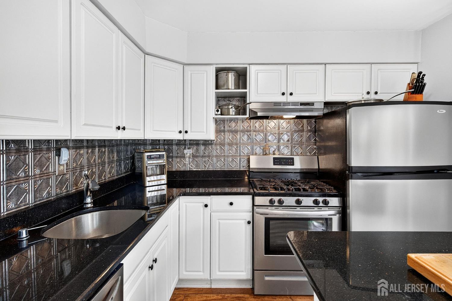 20 Karwatt Court, Sayreville, NJ, 08872 image 14