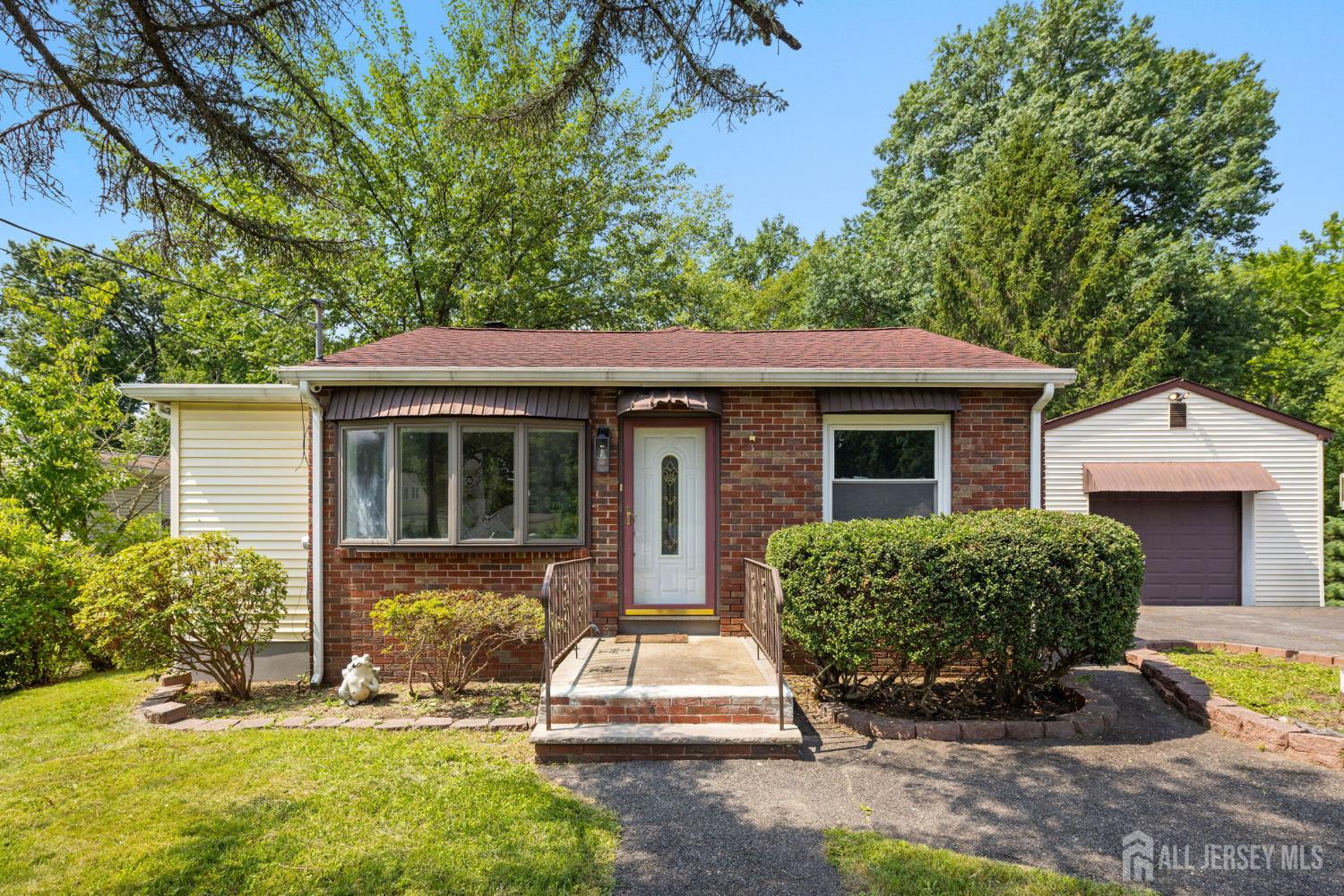618 Wood Avenue Image 1