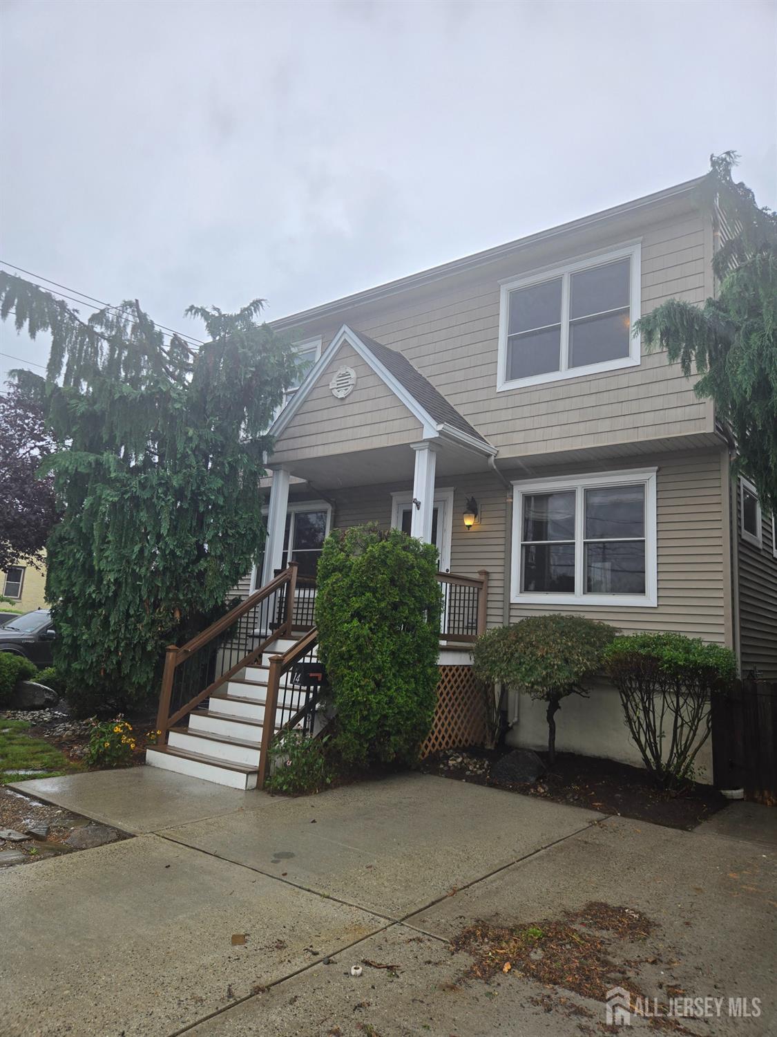 14 larch Street Image 1