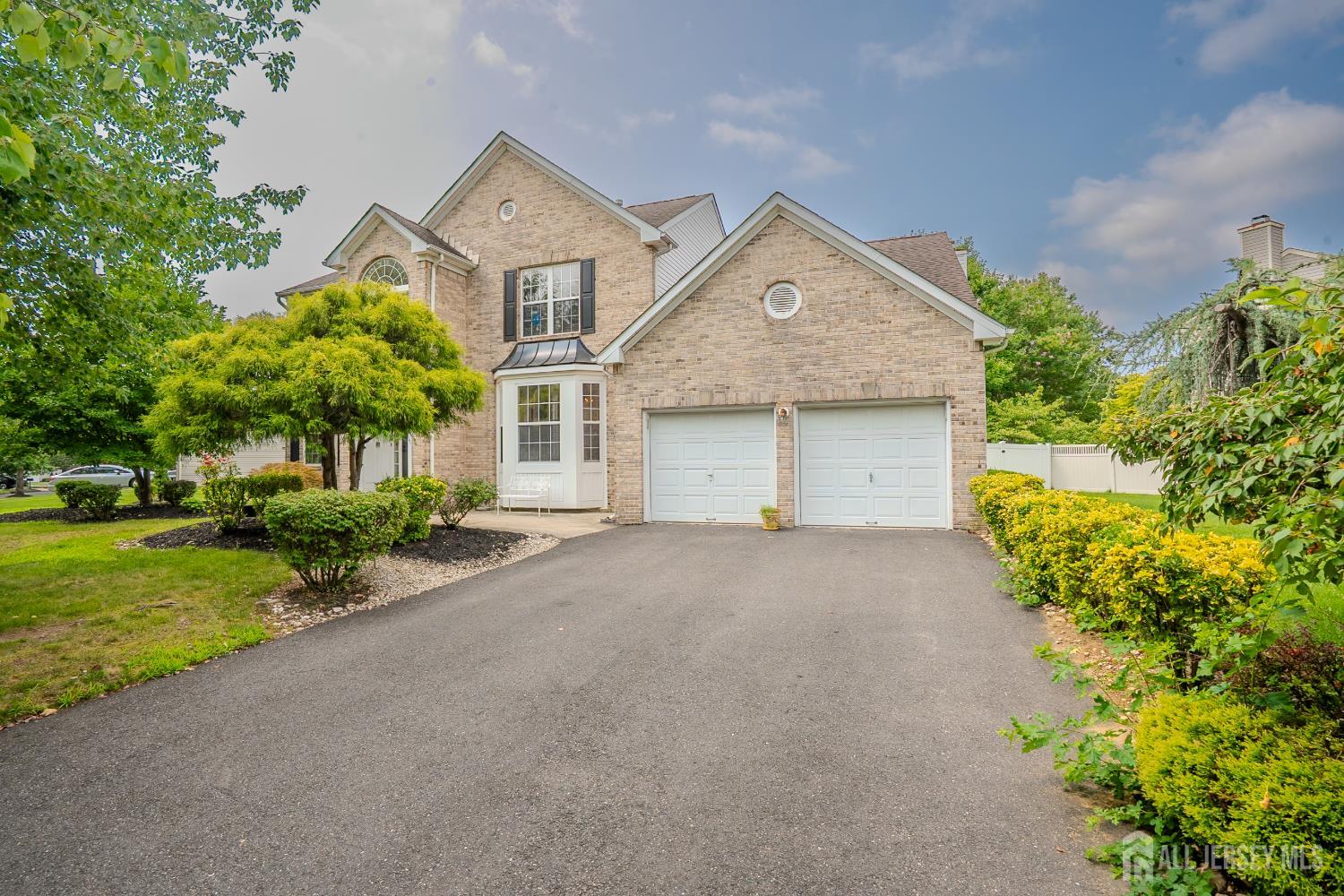 15 Inverness Lane Image 2