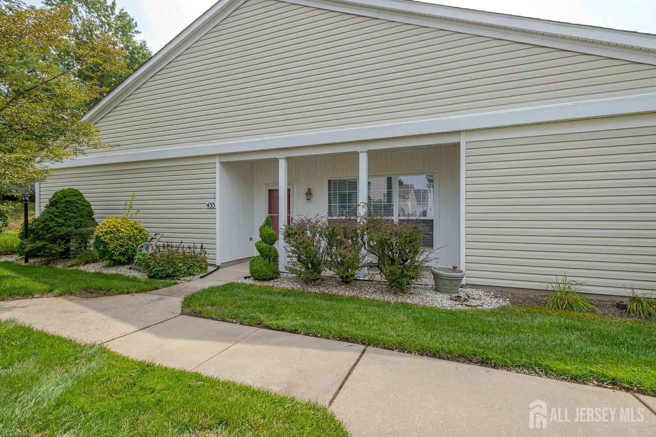 455 Bluebird Drive Image 3